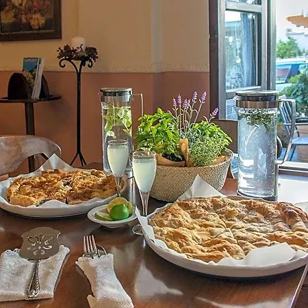 Hagiati Anastasiou & Otel